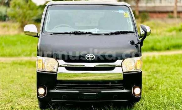 Tenga Tsaru Toyota Hiace Zvimwe Mota in Harare in Harare Tenga Tsaru Toyota Hiace Zvimwe Mota in Harare in Harare