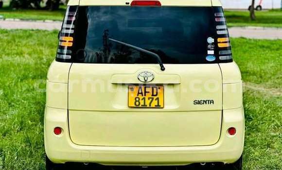 Tenga Tsaru Toyota Sienta Zvimwe Mota in Harare in Harare Tenga Tsaru Toyota Sienta Zvimwe Mota in Harare in Harare