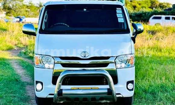 Tenga Tsaru Toyota Hilux Zvimwe Mota in Harare in Harare Tenga Tsaru Toyota Hilux Zvimwe Mota in Harare in Harare