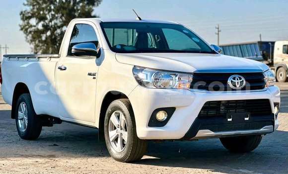 Tenga Tsaru Toyota Hilux Zvimwe Mota in Harare in Harare Tenga Tsaru Toyota Hilux Zvimwe Mota in Harare in Harare