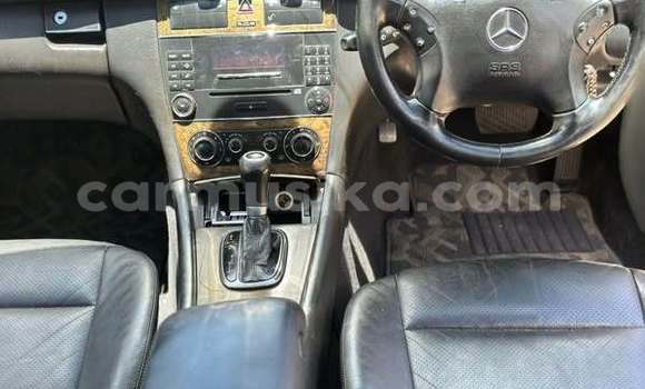 Acheter Occasion Voiture Mercedes-Benz C250 coupe Autre à Harare, Harare Acheter Occasion Voiture Mercedes-Benz C250 coupe Autre à Harare, Harare