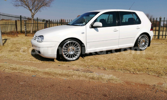 Nunua Ilio tumika Volkswagen Golf Nyeupe Gari ndani ya Beitbridge nchini Matabeleland Kusini Nunua Ilio tumika Volkswagen Golf Nyeupe Gari ndani ya Beitbridge nchini Matabeleland Kusini