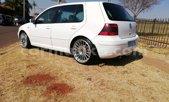 Nunua Ilio tumika Volkswagen Golf Nyeupe Gari ndani ya Beitbridge nchini Matabeleland Kusini Nunua Ilio tumika Volkswagen Golf Nyeupe Gari ndani ya Beitbridge nchini Matabeleland Kusini