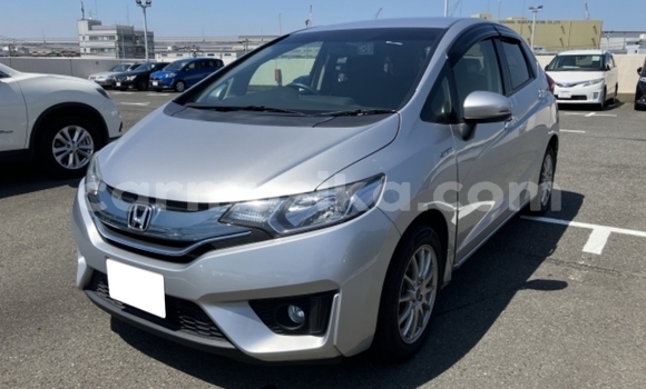 Buy Used Honda Fit Silver Car in Beitbridge in Matabeleland South