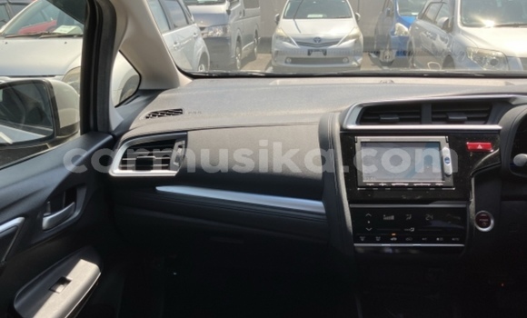 Nunua Ilio tumika Honda Fit Fedha Gari ndani ya Beitbridge nchini Matabeleland Kusini Nunua Ilio tumika Honda Fit Fedha Gari ndani ya Beitbridge nchini Matabeleland Kusini