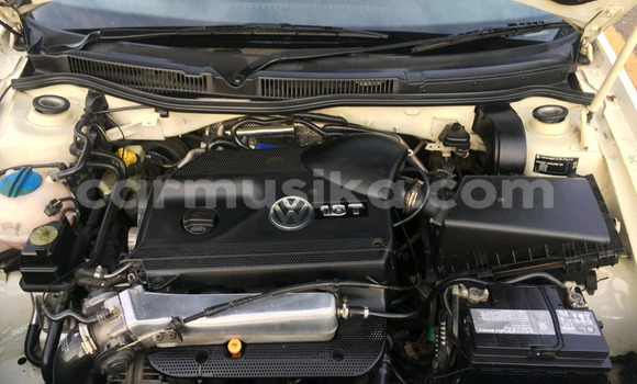 Nunua Ilio tumika Volkswagen Golf Nyeupe Gari ndani ya Beitbridge nchini Matabeleland Kusini Nunua Ilio tumika Volkswagen Golf Nyeupe Gari ndani ya Beitbridge nchini Matabeleland Kusini