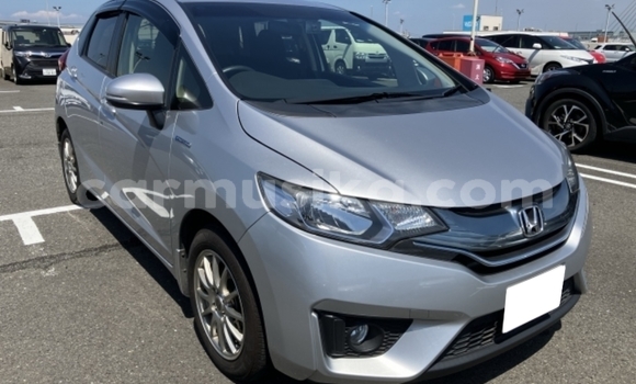 Nunua Ilio tumika Honda Fit Fedha Gari ndani ya Beitbridge nchini Matabeleland Kusini Nunua Ilio tumika Honda Fit Fedha Gari ndani ya Beitbridge nchini Matabeleland Kusini