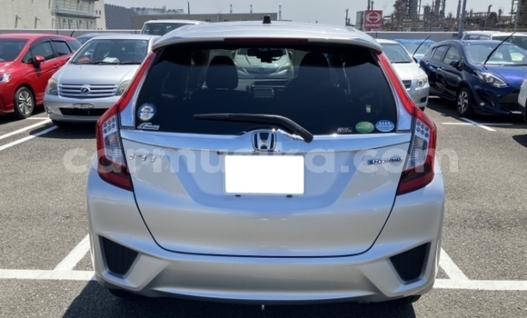 Nunua Ilio tumika Honda Fit Fedha Gari ndani ya Beitbridge nchini Matabeleland Kusini Nunua Ilio tumika Honda Fit Fedha Gari ndani ya Beitbridge nchini Matabeleland Kusini