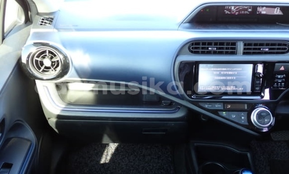 Nunua Ilio tumika Toyota Aqua Fedha Gari ndani ya Beitbridge nchini Matabeleland Kusini Nunua Ilio tumika Toyota Aqua Fedha Gari ndani ya Beitbridge nchini Matabeleland Kusini