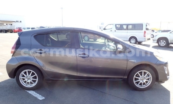 Nunua Ilio tumika Toyota Aqua Fedha Gari ndani ya Beitbridge nchini Matabeleland Kusini Nunua Ilio tumika Toyota Aqua Fedha Gari ndani ya Beitbridge nchini Matabeleland Kusini