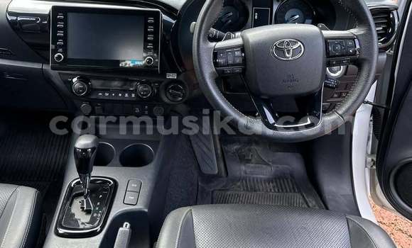 Tenga Tsaru Toyota Hilux Chena Mota in Bindura in Mashonaland yePakati Tenga Tsaru Toyota Hilux Chena Mota in Bindura in Mashonaland yePakati