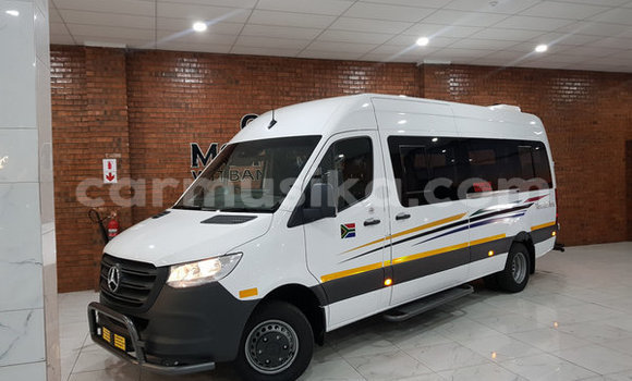 Nunua Ilio tumika Mercedes Viano Nyeupe Gari ndani ya Beitbridge nchini Matabeleland Kusini