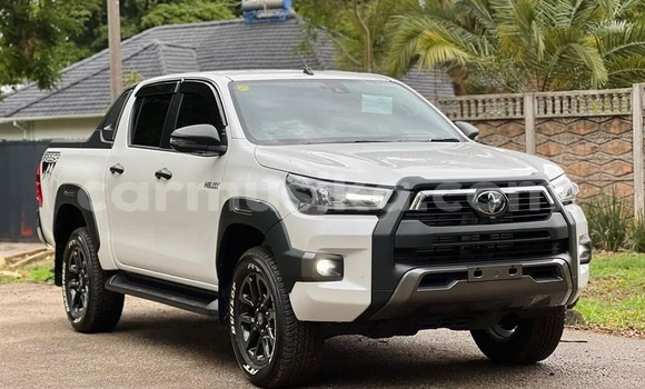 Buy Used Toyota Hilux White Car in Borrowdale in Harare Buy Used Toyota Hilux White Car in Borrowdale in Harare