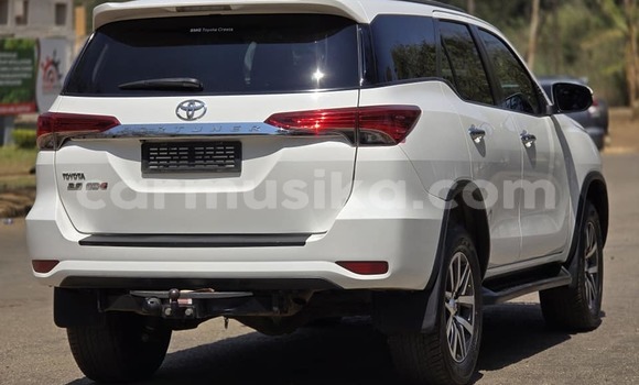 Buy Used Toyota Fortuner White Car in Borrowdale in Harare Buy Used Toyota Fortuner White Car in Borrowdale in Harare