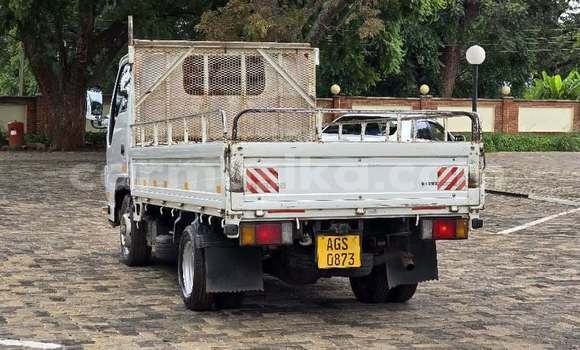 Tenga Tsaru Mazda Tribute Chena Mota in Borrowdale in Harare Tenga Tsaru Mazda Tribute Chena Mota in Borrowdale in Harare