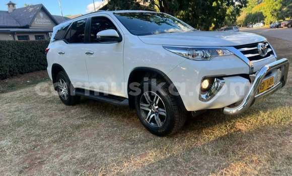 Tenga Tsaru Toyota Fortuner Chena Mota in Bindura in Mashonaland yePakati