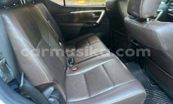 Tenga Tsaru Toyota Fortuner Chena Mota in Bindura in Mashonaland yePakati Tenga Tsaru Toyota Fortuner Chena Mota in Bindura in Mashonaland yePakati