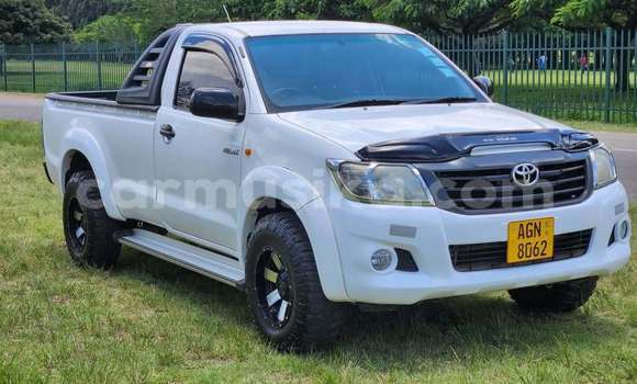 Tenga Tsaru Toyota Hilux Chena Mota in Borrowdale in Harare Tenga Tsaru Toyota Hilux Chena Mota in Borrowdale in Harare