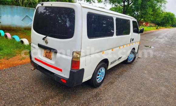 Acheter Occasion Voiture Nissan Caravan Blanc à Bindura, Mashonaland Central Acheter Occasion Voiture Nissan Caravan Blanc à Bindura, Mashonaland Central