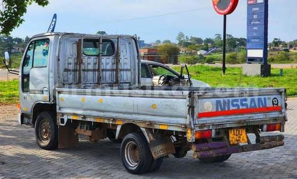 Acheter Occasion Utilitaire Nissan Evalia Autre à Bindura, Mashonaland Central Acheter Occasion Utilitaire Nissan Evalia Autre à Bindura, Mashonaland Central