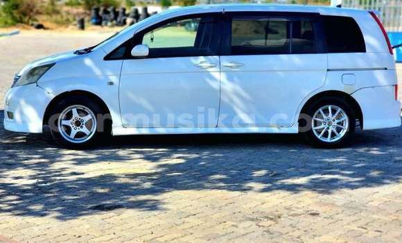 Acheter Occasion Voiture Toyota ISis Blanc à Borrowdale, Harare Acheter Occasion Voiture Toyota ISis Blanc à Borrowdale, Harare
