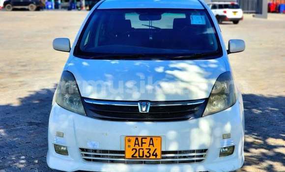 Acheter Occasion Voiture Toyota ISis Blanc à Borrowdale, Harare Acheter Occasion Voiture Toyota ISis Blanc à Borrowdale, Harare