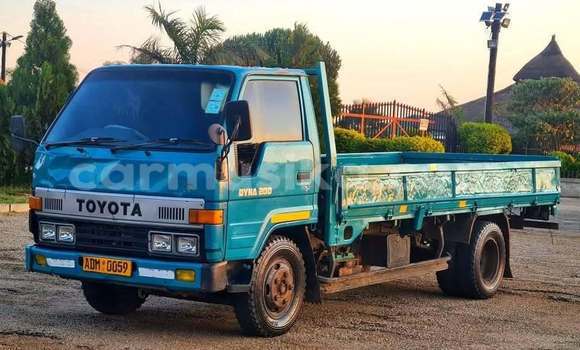 Nunua Ilio tumika Toyota Dyna Bluu Lori ndani ya Bindura nchini Mashonaland Central