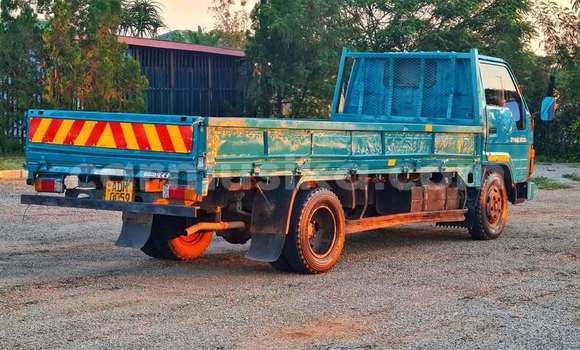 Acheter Occasion Utilitaire Toyota Dyna Bleu à Bindura, Mashonaland Central Acheter Occasion Utilitaire Toyota Dyna Bleu à Bindura, Mashonaland Central