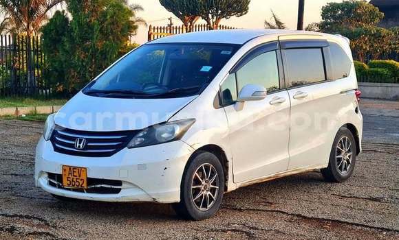 Nunua Ilio tumika Honda Freed Nyeupe Gari ndani ya Borrowdale nchini Harare Nunua Ilio tumika Honda Freed Nyeupe Gari ndani ya Borrowdale nchini Harare