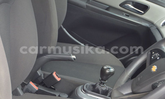Buy Used Chevrolet Cruze Silver Car in Beitbridge in Matabeleland South Buy Used Chevrolet Cruze Silver Car in Beitbridge in Matabeleland South