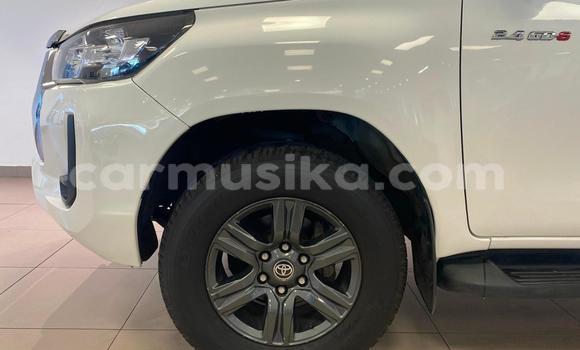 Acheter Occasion Voiture Toyota Hilux Blanc à Beitbridge, Matabeleland South Acheter Occasion Voiture Toyota Hilux Blanc à Beitbridge, Matabeleland South