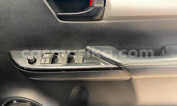 Acheter Occasion Voiture Toyota Hilux Blanc à Beitbridge, Matabeleland South Acheter Occasion Voiture Toyota Hilux Blanc à Beitbridge, Matabeleland South