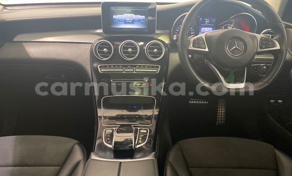 Acheter Occasion Voiture Mercedes-Benz GLC 250D Blanc à Beitbridge, Matabeleland South Acheter Occasion Voiture Mercedes-Benz GLC 250D Blanc à Beitbridge, Matabeleland South
