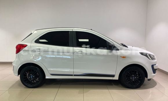 Acheter Occasion Voiture Ford Fiesta Blanc à Beitbridge, Matabeleland South Acheter Occasion Voiture Ford Fiesta Blanc à Beitbridge, Matabeleland South