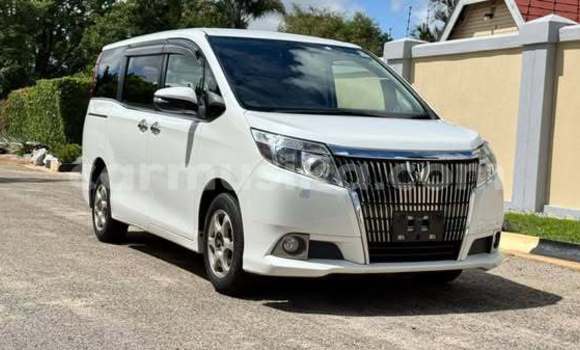 Tenga Tsaru Toyota Esquire Zvimwe Mota in Harare in Harare