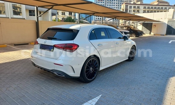 Tenga Tsaru Mercedes-Benz A200 Chena Mota in Harare in Harare Tenga Tsaru Mercedes-Benz A200 Chena Mota in Harare in Harare
