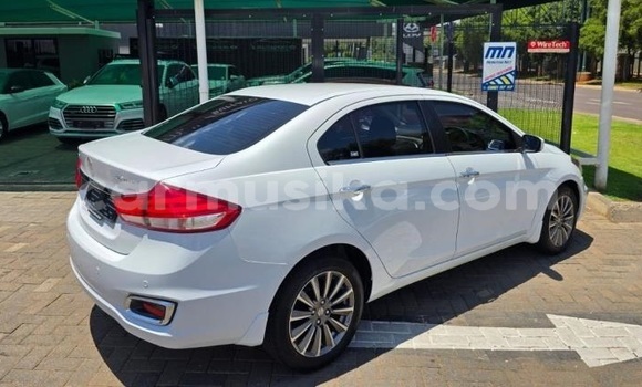Buy Used Suzuki Ciaz White Car in Harare in Harare Buy Used Suzuki Ciaz White Car in Harare in Harare