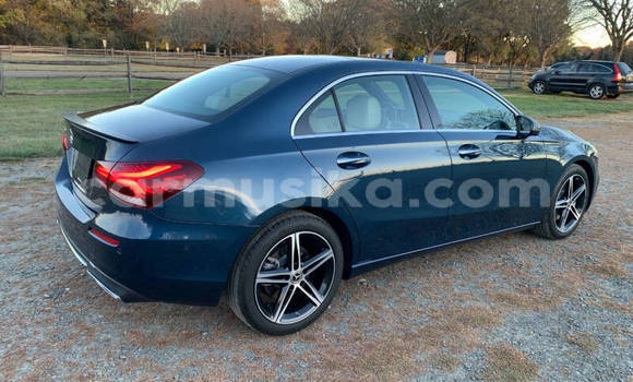 Tenga Tsaru Mercedes-Benz A200 Bhuruu Mota in Harare in Harare Tenga Tsaru Mercedes-Benz A200 Bhuruu Mota in Harare in Harare