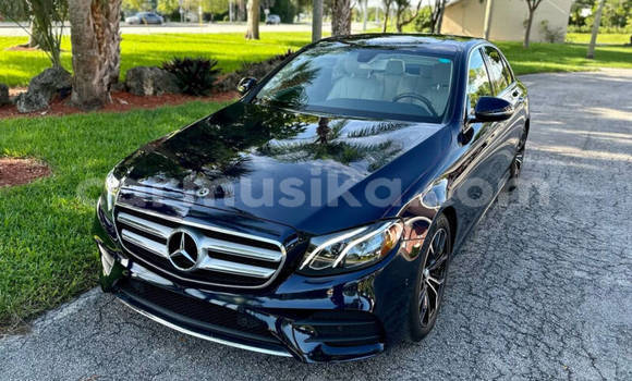 Buy Used Mercedes-Benz E-Classe Blue Car in Harare in Harare Buy Used Mercedes-Benz E-Classe Blue Car in Harare in Harare