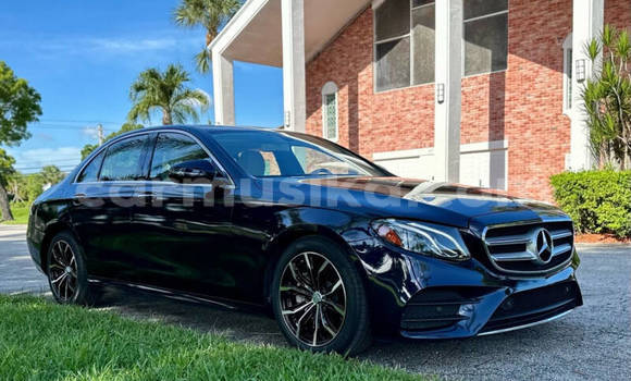 Buy Used Mercedes-Benz E-Classe Blue Car in Harare in Harare Buy Used Mercedes-Benz E-Classe Blue Car in Harare in Harare