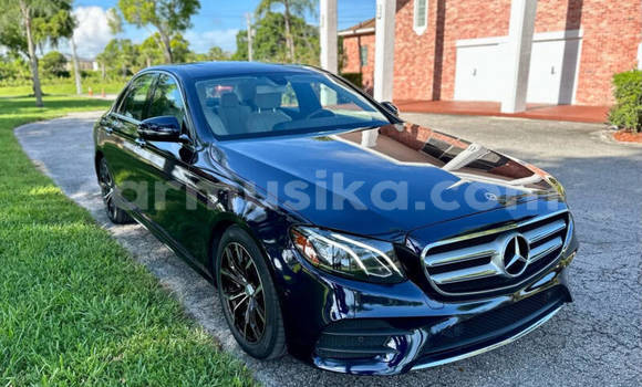 Buy Used Mercedes-Benz E-Classe Blue Car in Harare in Harare Buy Used Mercedes-Benz E-Classe Blue Car in Harare in Harare