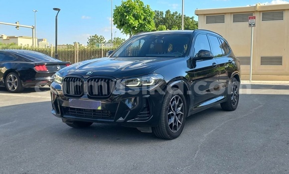 Nunua Ilio tumika BMW X3 Nyeusi Gari ndani ya Harare nchini Harare
