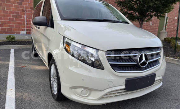 Tenga Tsaru Mercedes‒Benz Vito Chena Mota in Harare in Harare Tenga Tsaru Mercedes‒Benz Vito Chena Mota in Harare in Harare