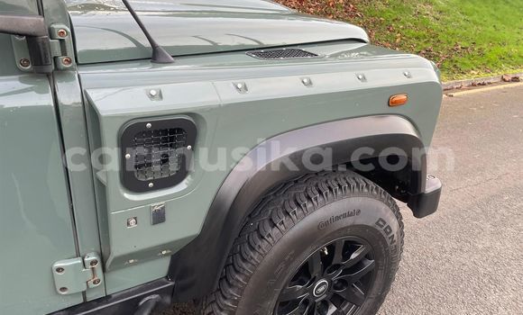 Tenga Tsaru Land Rover Defender Girinhi Mota in Harare in Harare Tenga Tsaru Land Rover Defender Girinhi Mota in Harare in Harare