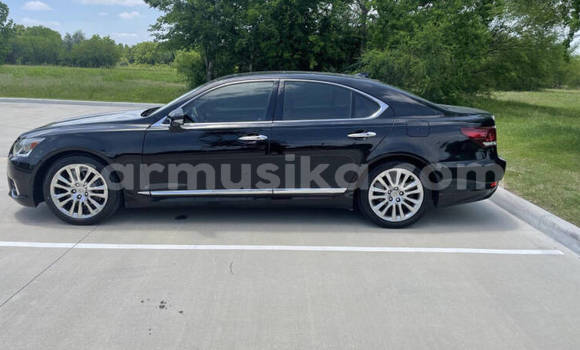 Tenga Tsaru Lexus LS Bhuruu Mota in Harare in Harare Tenga Tsaru Lexus LS Bhuruu Mota in Harare in Harare