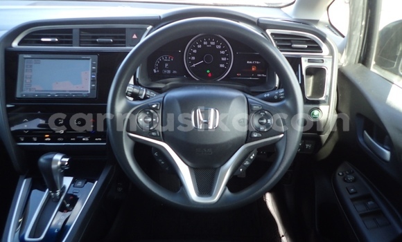 Nunua Ilio tumika Honda Fit Shuttle Nyeusi Gari ndani ya Beitbridge nchini Matabeleland Kusini Nunua Ilio tumika Honda Fit Shuttle Nyeusi Gari ndani ya Beitbridge nchini Matabeleland Kusini