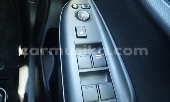 Nunua Ilio tumika Honda Fit Shuttle Nyeusi Gari ndani ya Beitbridge nchini Matabeleland Kusini Nunua Ilio tumika Honda Fit Shuttle Nyeusi Gari ndani ya Beitbridge nchini Matabeleland Kusini