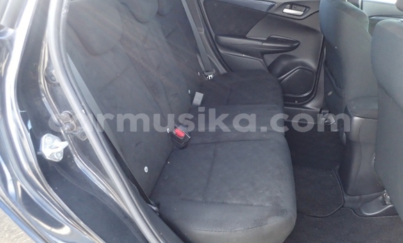 Nunua Ilio tumika Honda Fit Shuttle Nyeusi Gari ndani ya Beitbridge nchini Matabeleland Kusini Nunua Ilio tumika Honda Fit Shuttle Nyeusi Gari ndani ya Beitbridge nchini Matabeleland Kusini