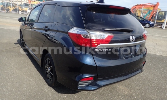 Nunua Ilio tumika Honda Fit Shuttle Nyeusi Gari ndani ya Beitbridge nchini Matabeleland Kusini Nunua Ilio tumika Honda Fit Shuttle Nyeusi Gari ndani ya Beitbridge nchini Matabeleland Kusini