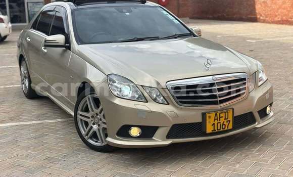 Acheter Occasion Voiture Mercedes-Benz E-Classe Autre à Harare, Harare Acheter Occasion Voiture Mercedes-Benz E-Classe Autre à Harare, Harare